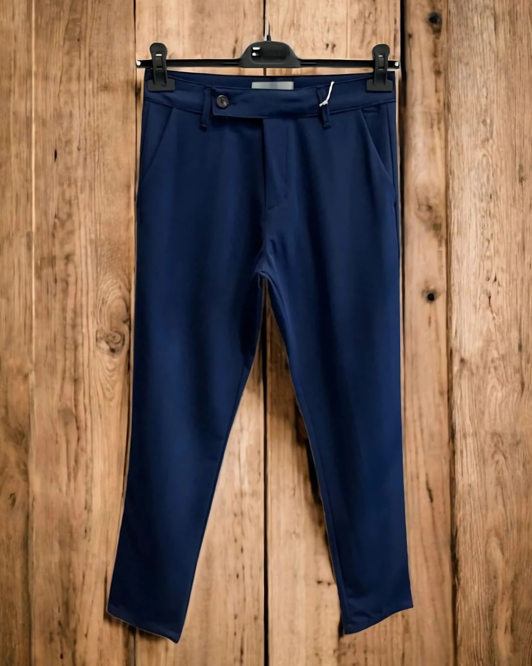 Pantalón de Corte Recto con Tejido Elástico para Hombre