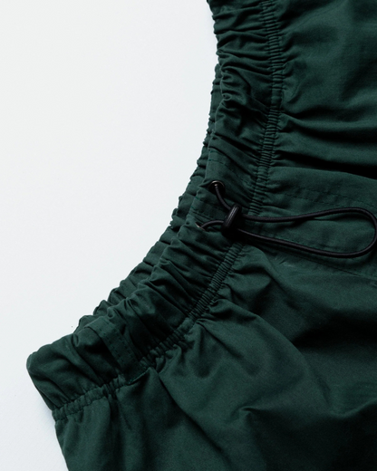 Pantalón Unisex de Corte Relajado Estilo Urbano y Funcionalidad Sostenible