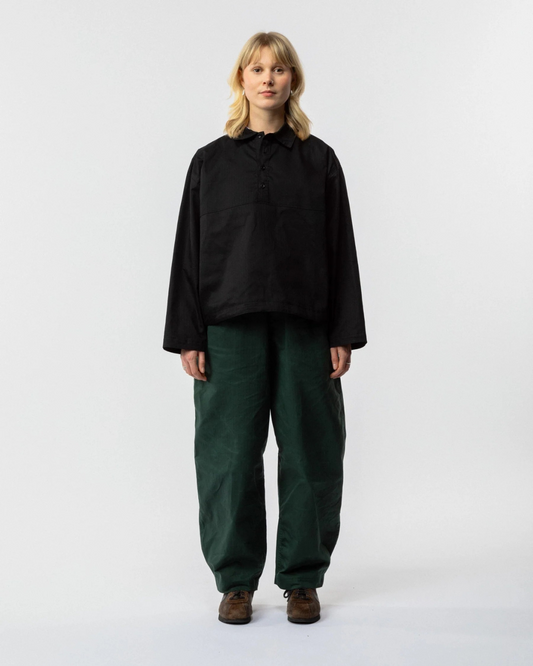 Pantalón Unisex de Corte Relajado Estilo Urbano y Funcionalidad Sostenible
